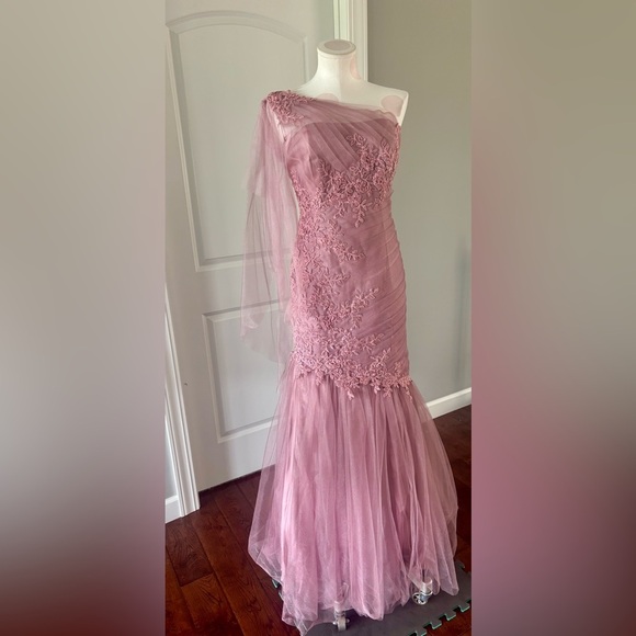 NWT Jade Couture Blush Lace & Tulle Mermaid Trumpet Formal one shoulder XS/2 - Picture 3 of 13